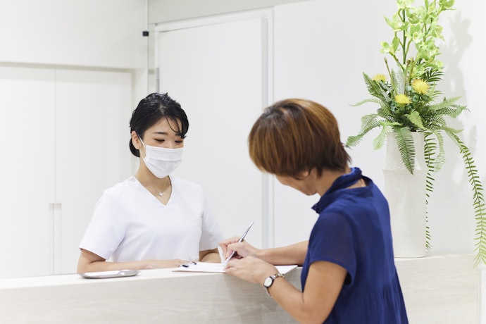 通院スケジュールが組みにくい人は、土日・夜間診療のある医院に注目