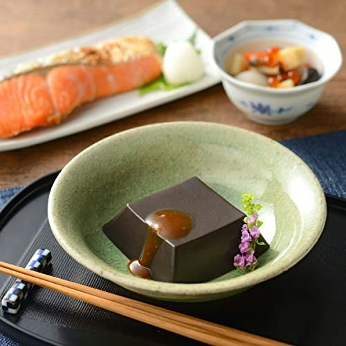 モチモチ食感が好きな人には、胡麻豆腐がうってつけ