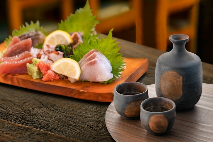 コク深い醇酒には、口より下がふくらんだ形状がぴったり