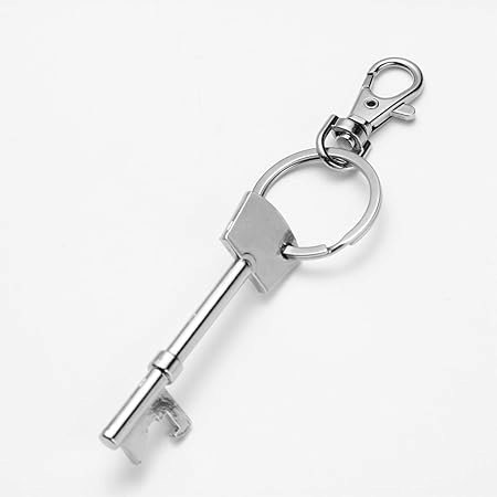 バッグや財布につけて日常使いするなら、二重リング・ナスカンが使いやすい