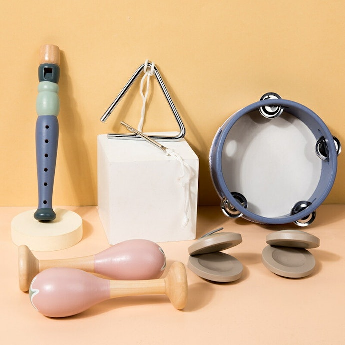 教育熱心なママには、遊びながら学べる知育玩具を