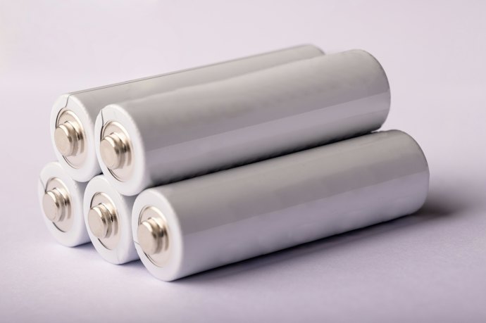 試験前だけ使うなら、一度に長時間使用できる乾電池式がおすすめ