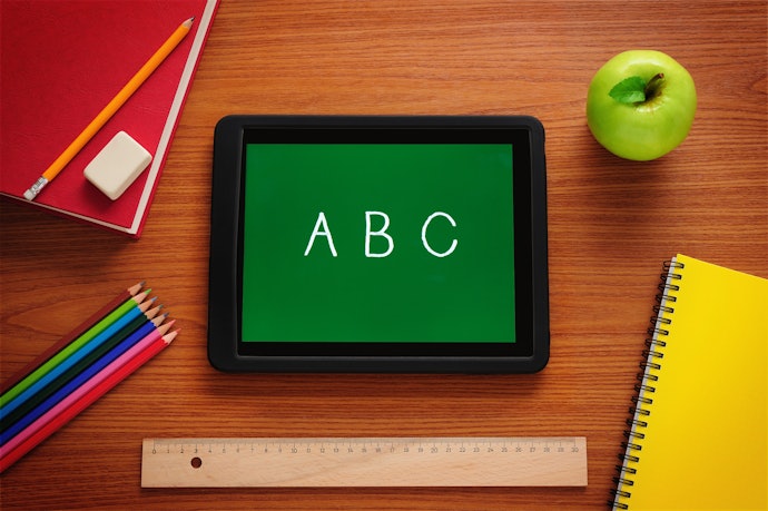 集中して学習させるならタブレット教材がベター