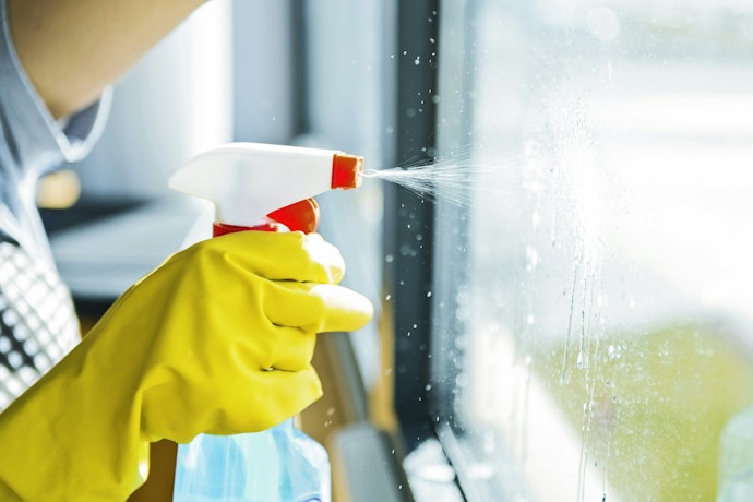 失敗しても貼り直しできるものがほしいなら、水貼りタイプをチェック