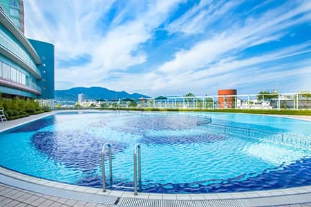 子ども連れなら、プールなど家族で楽しめる施設つきの宿がベター