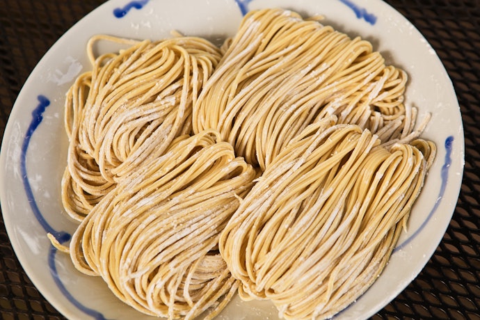 2週間以内に食べる予定なら、生麺タイプがベター