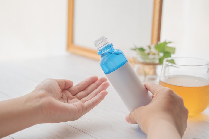 肌荒れを防ぎたいなら、薬用成分や保護成分に着目しよう