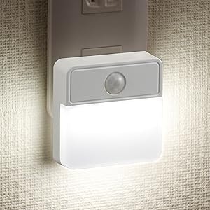 転倒防止や自宅の簡易照明には屋内用。ナイトライトなら20~50lmが目安