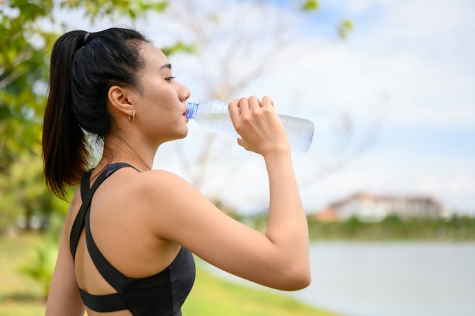 運動中や運動後には、すっきり飲めるハイポトニック飲料がうってつけ