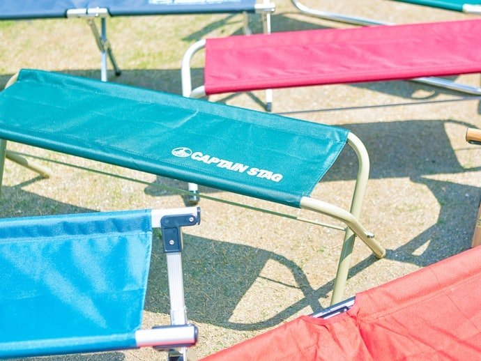 気軽に立ち座りしたい場合は背もたれなしが使いやすい