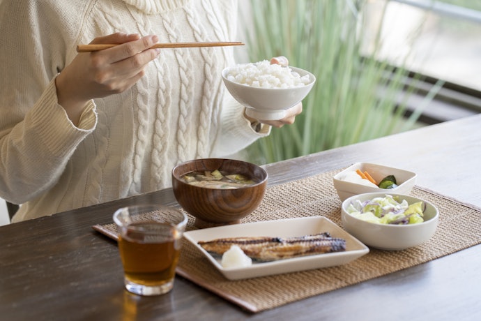 料理の見栄えをよくしたいなら白・無地のシンプルな器を選ぼう