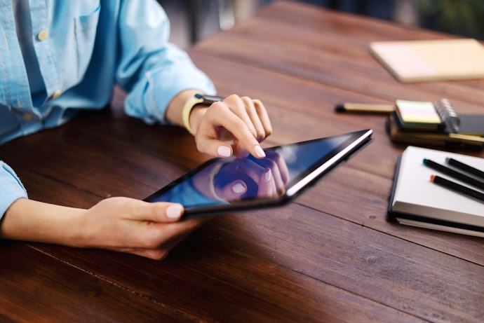 スマホやタブレットを併用するなら「ワイヤレス接続」機能が便利