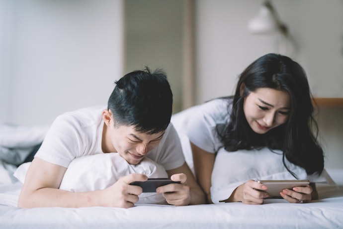 恋人と一緒に盛り上がりたい人は、対戦型ゲームがぴったり