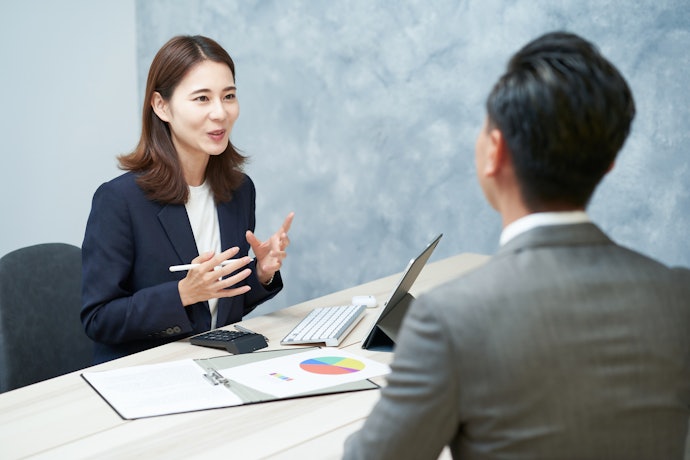 営業職:業界によっては高収入を見込める