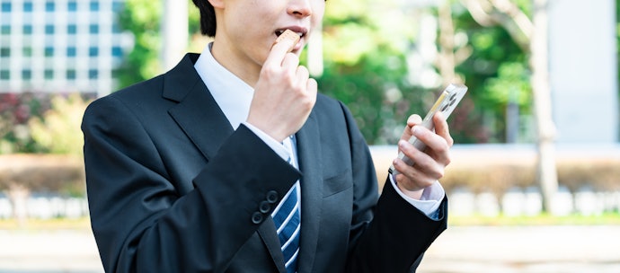 間食にはクッキーやグミなどのおやつタイプがおすすめ