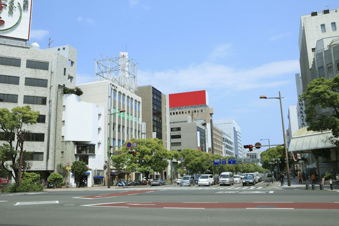 グルメやナイトライフを楽しむなら繁華街ニシタチ周辺