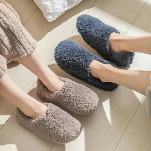 頻繁に脱ぎ履きするときはスリッパタイプが便利