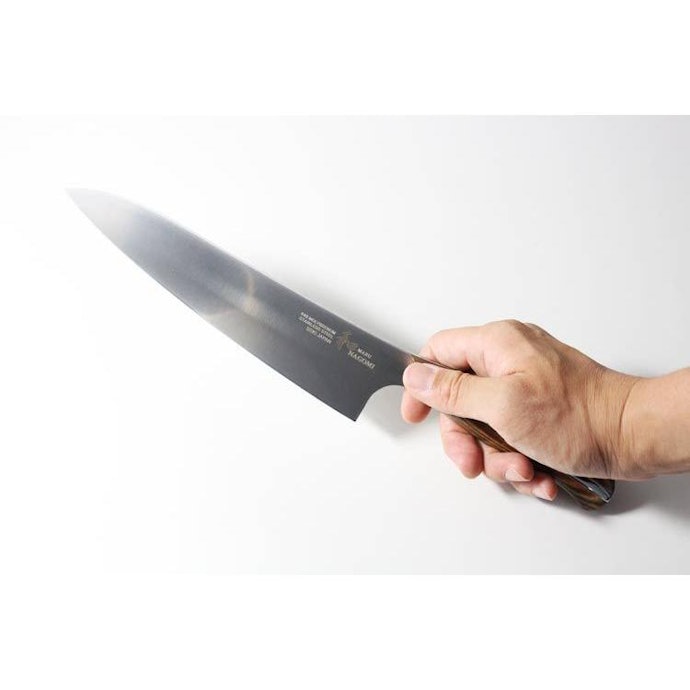 「鋼」は鋭い切れ味が魅力。手入れして長く使いたい人におすすめ