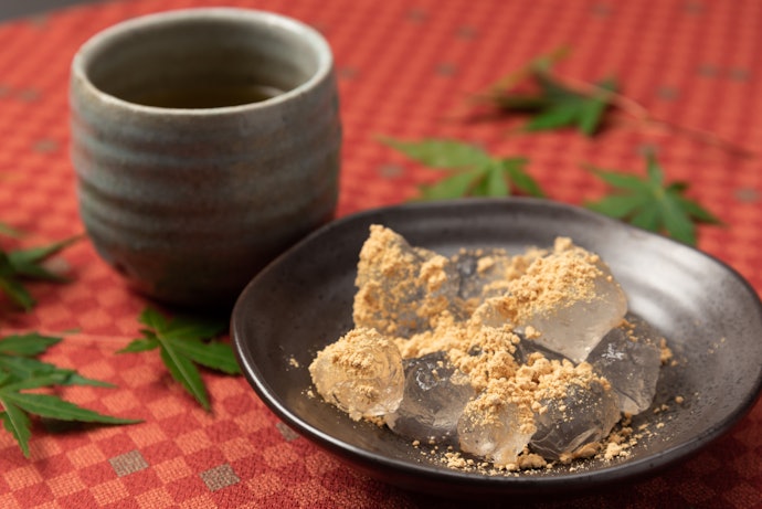和菓子:涼しげでさっぱりした風味のものがおすすめ