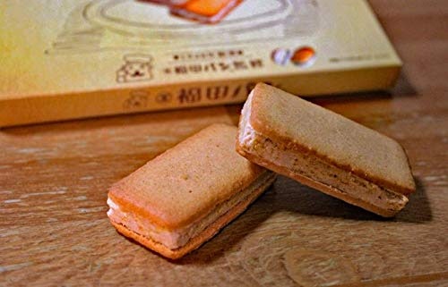 話題性やユニークさを重視するなら、福田パンあんバターサンドや亀の子せんべい
