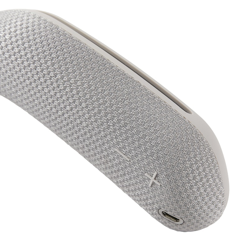 SONY ウェアラブルネックスピーカー SRS-WS1を徹底レビュー！実際に