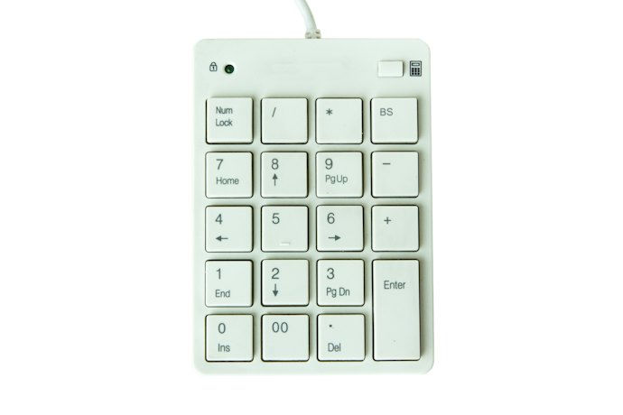 Excelでの作業には欠かせない「Tab」「00」キーの有無を確認しよう