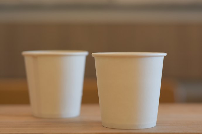 カップ入り:容器不要で、職場や外出先でも手軽に食べられる