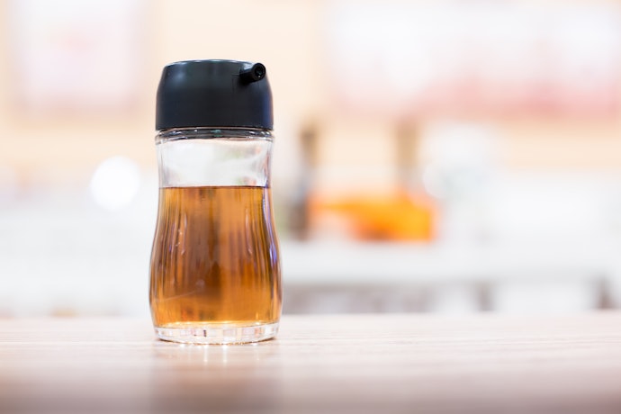 薄い琥珀色が特徴の「白醤油」