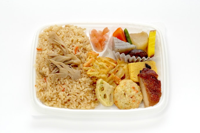 旬の食材たっぷり&良バランス!舞茸がおいしいハイクオリティのお弁当