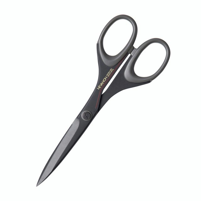 非粘着のハサミが特徴的な「丸章工業」