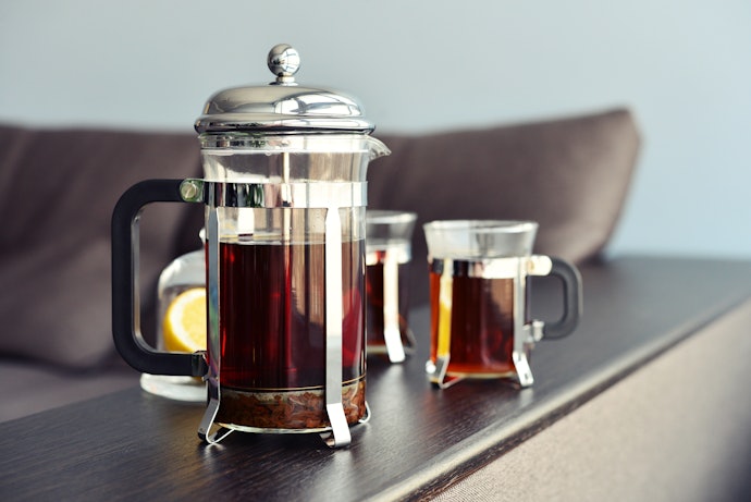 ティーポットやプレスで淹れるなら、茶葉で楽しもう