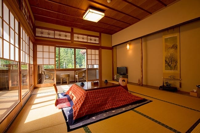 洞川温泉らしい風情・旅情を堪能するなら歴史ある「老舗旅館」がおすすめ