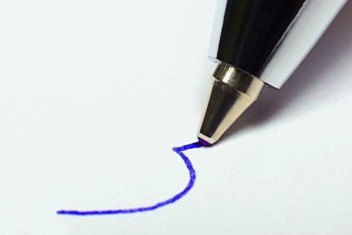 エマルジョン:色鮮やかではっきりした文字を書きたい人は要チェック