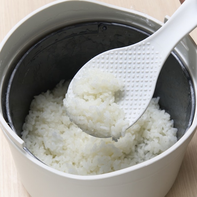 やや硬めの食感で食べごたえがある。あっさりした味わいでおかずの味を邪魔しない