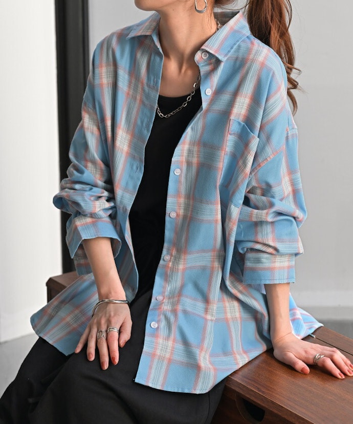 なめらかな質感やとろみ素材が好きな人は、テンセルやレーヨンをセレクト