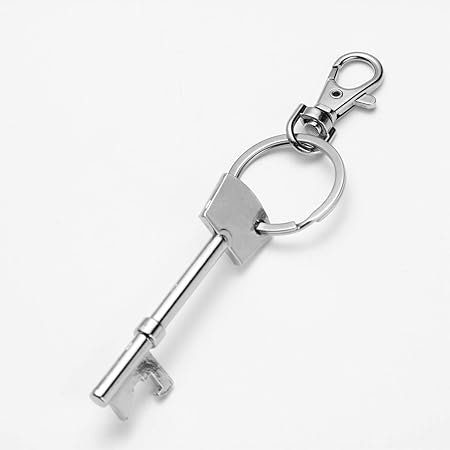 バッグや財布につけて日常使いするなら、二重リング・ナスカンが使いやすい