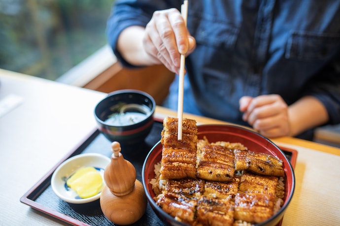 安くておいしい!ボリュームランチには「まんまる」や「うな達」を選ぼう