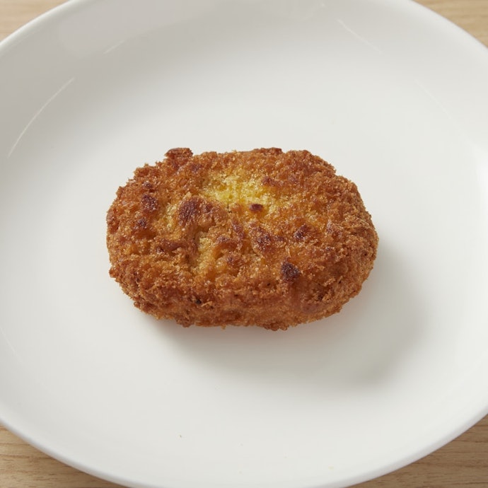 あたため直したコロッケは揚げたてのように衣が復活。お惣菜をよく食べる人におすすめ