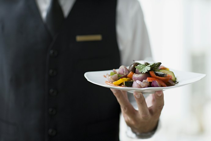 食事の形式や内容も調べておこう