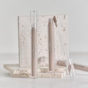 ヨレを抑えたいなら、肌に密着しやすいリキッドタイプをチェック