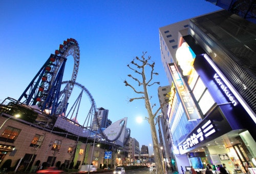 グッズをたくさん購入するなら、徒歩圏内の水道橋・飯田橋・後楽園エリアがおすすめ