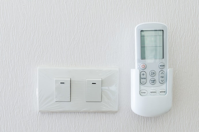 電源タップやリモコンホルダーを貼り付けたいなら、強力タイプを選択
