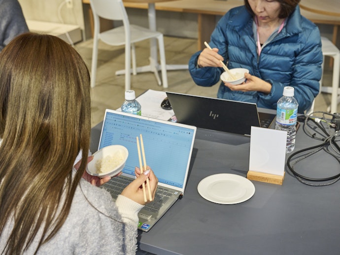 ねっとりしすぎて粒感がない。保温臭が口の中に広がるのが気になった