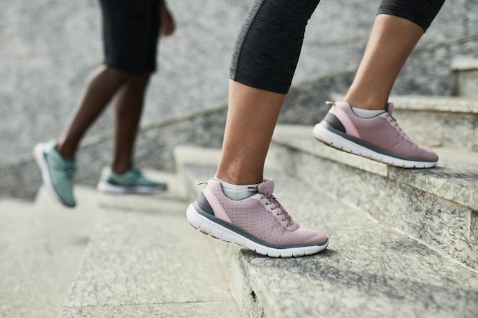 すっきり美脚シルエットを叶えるなら、7分・8分丈