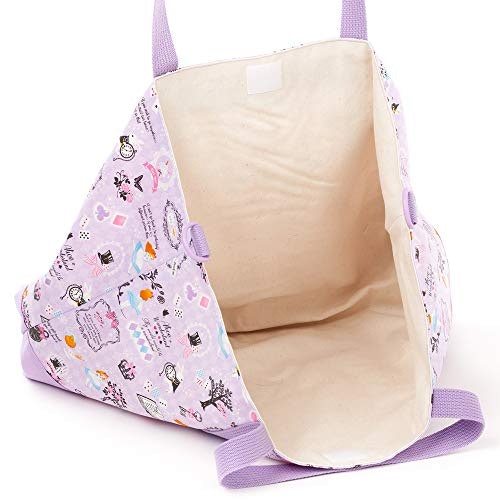 開口部が閉められて中身が飛び出さないバッグなら幼児にも持たせやすい