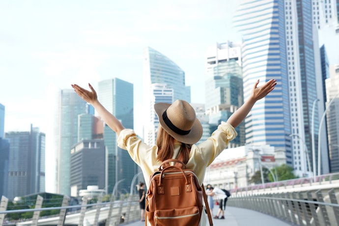 重い荷物を入れる人や長時間持ち歩く人にはリュックがぴったり