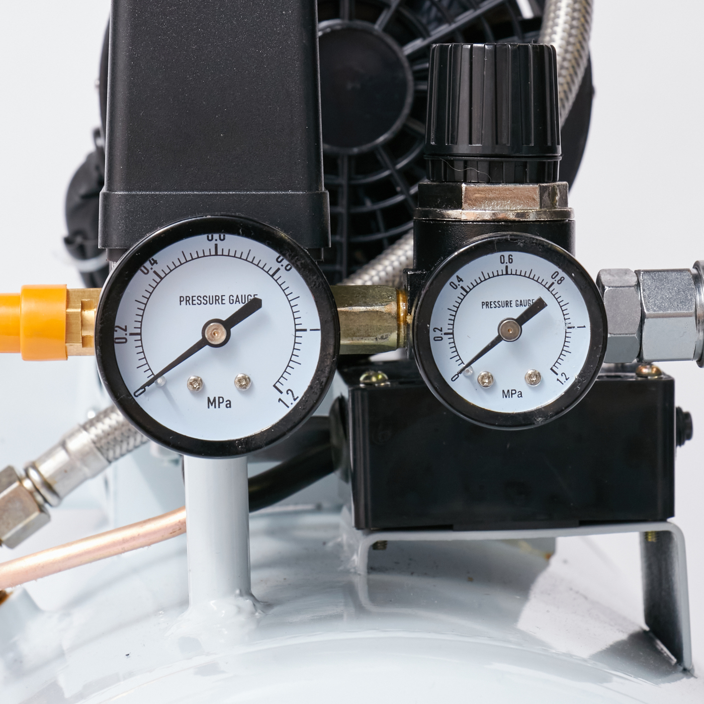 EARTH MAN 静音オイルレスエアーコンプレッサー ACP-39SLAを