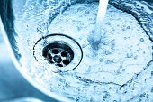 暑さ対策が目的ならクール機能に注目。濡らすだけで使えて熱中症対策に便利