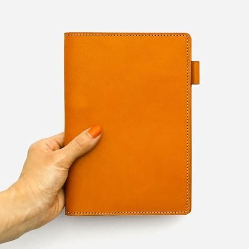 屋内での使用がメインなら、本革製や布製も候補に加えよう