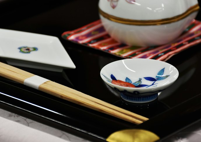 形に残る特別な思い出作りや贈答用なら、伝統工芸品も検討しよう
